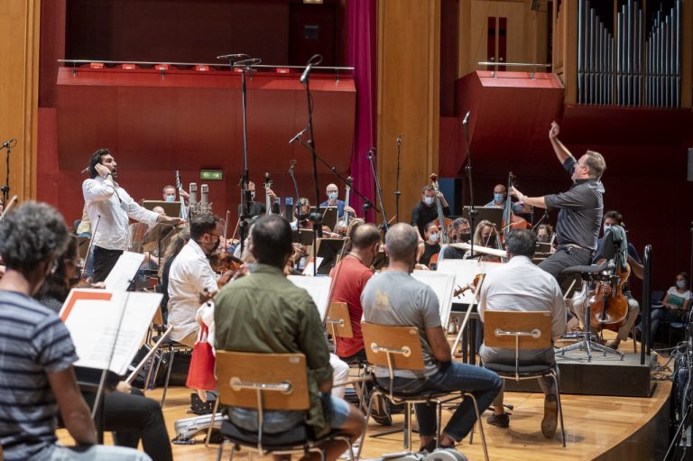 La OFGC graba un disco con Jonathan Tetelman para Deutsche Grammophon