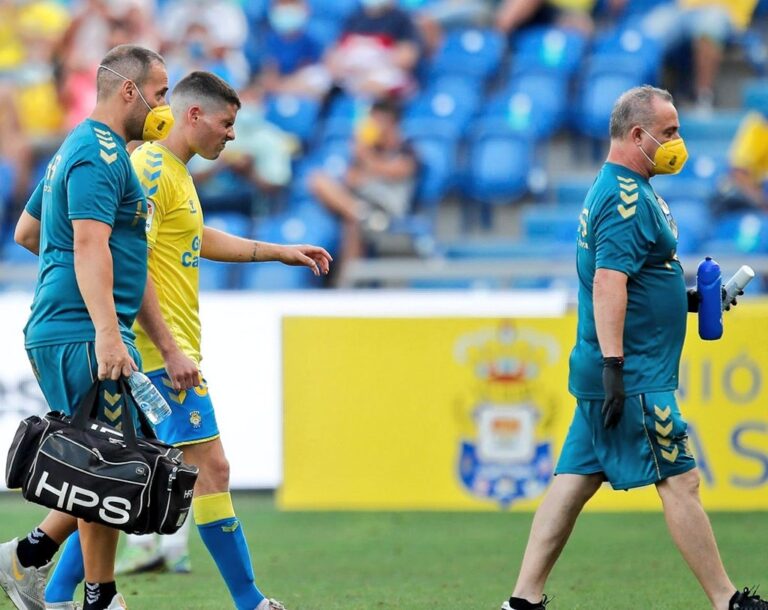 La UD Las Palmas aclara que Sergio Ruiz presenta una «pequeña fractura»