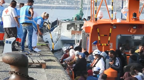 Tres pateras con 130 inmigrantes llegan a Fuerteventura y Lanzarote