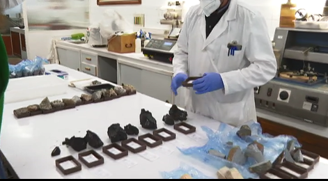 Muestras del volcán de La Palma llegan a Madrid para ser analizadas por los científicos