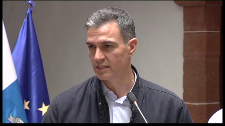 Sánchez destaca en La Palma el trabajo de las administraciones públicas «en una misma dirección»