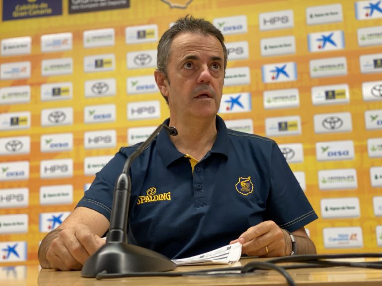 Porfi Fisac demanda «orden y disciplina en ataque» para ganar al Baskonia
