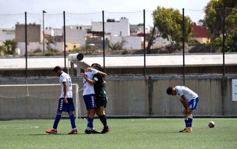 El Tamaraceite rescata al final un punto en casa ante el líder Córdoba (1-1)