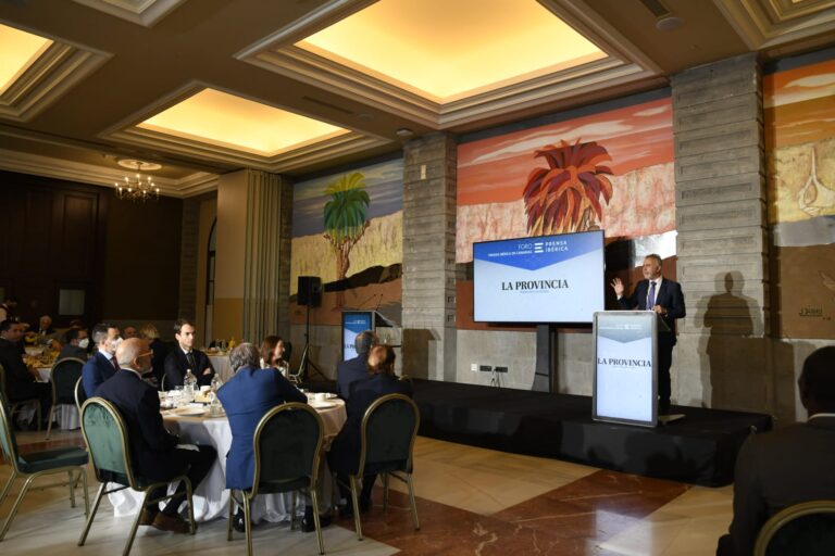 Torres asegura que las ayudas a La Palma están en marcha, tras 40 días de volcán