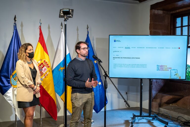 Comienza a funcionar el registro único para los afectados por el volcán