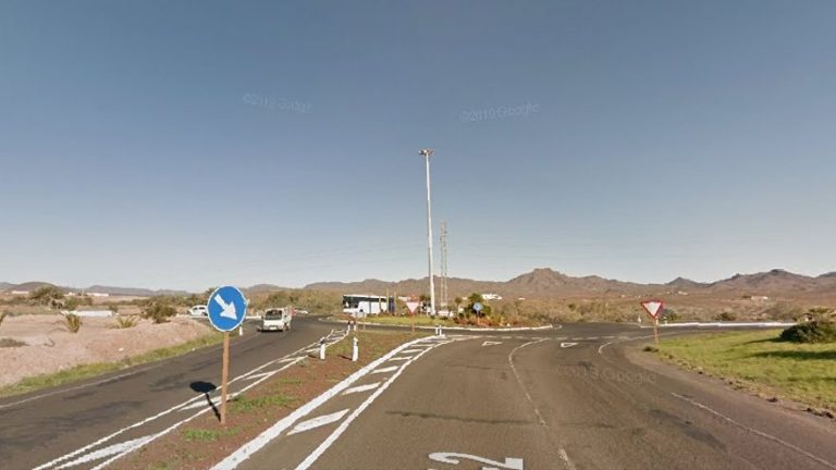 Un fallecido y tres heridos graves tras chocar dos vehículos en Fuerteventura
