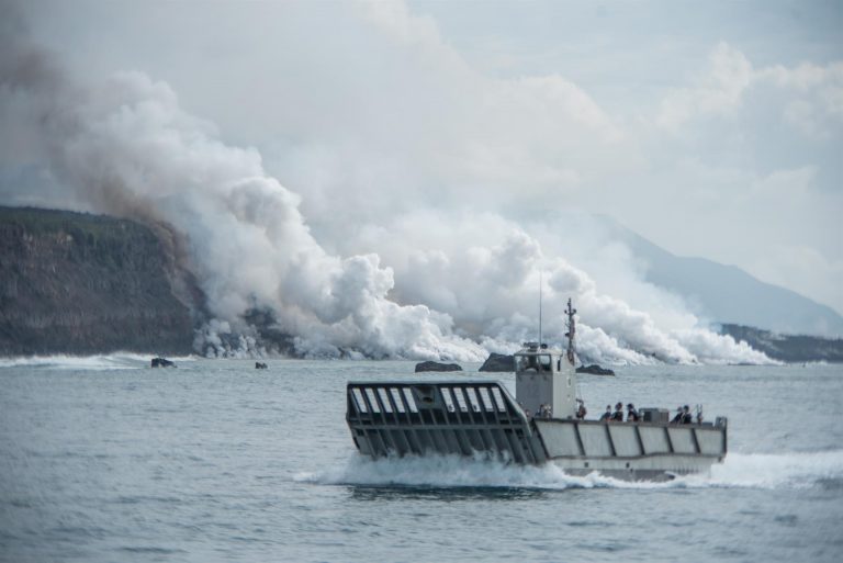 El nuevo delta lávico suma cinco hectáreas a la superficie de La Palma