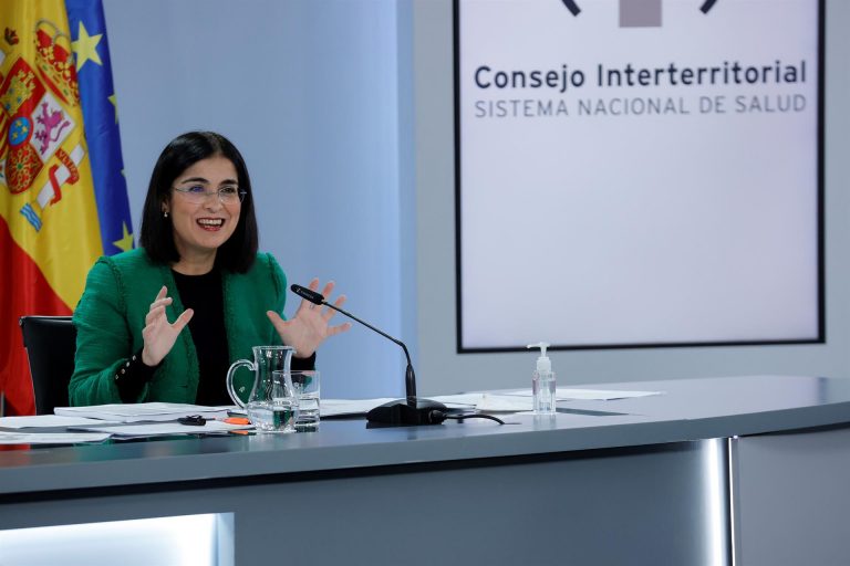 Sanidad abre la puerta al refuerzo de la vacuna contra la COVID-19 a mayores de 40