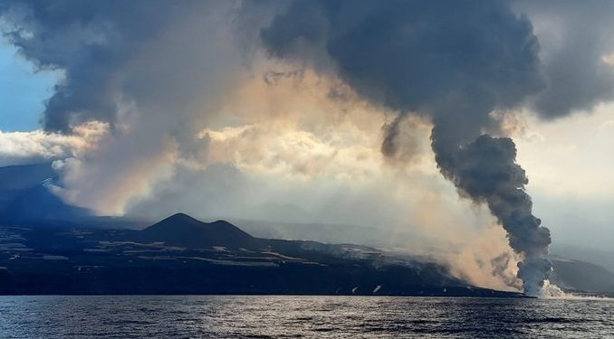 La línea de la costa avanza 30 metros en la playa de Los Guirres