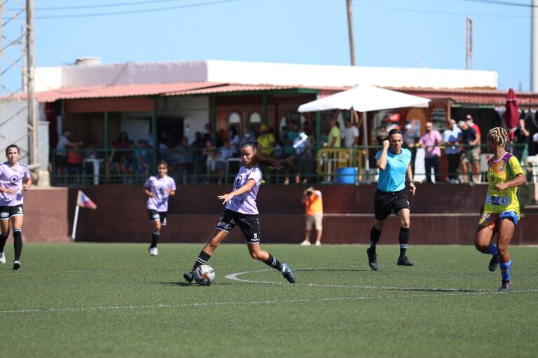 El CD Femarguín recibe al FF La Solana, rival directo en la zona baja