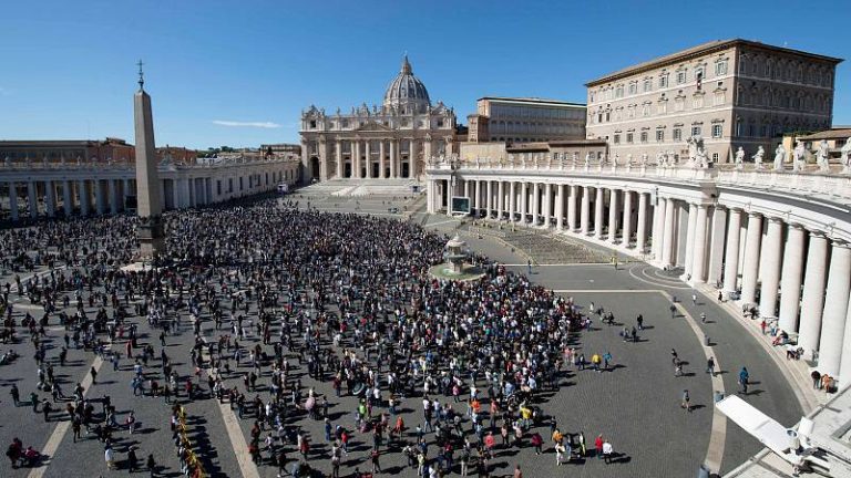 Vaticano organiza este domingo un partido de fútbol para recaudar fondos contra la exclusión de los gitanos