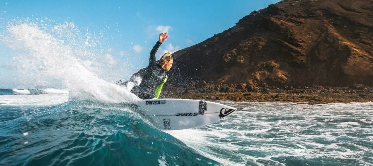 El operador turístico de surf ‘Puresurfcamps’ llega a Canarias con ‘Tusity’