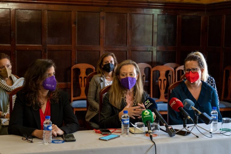 Refuerzan el apoyo en materia de violencia de género a los ayuntamientos afectados por la erupción