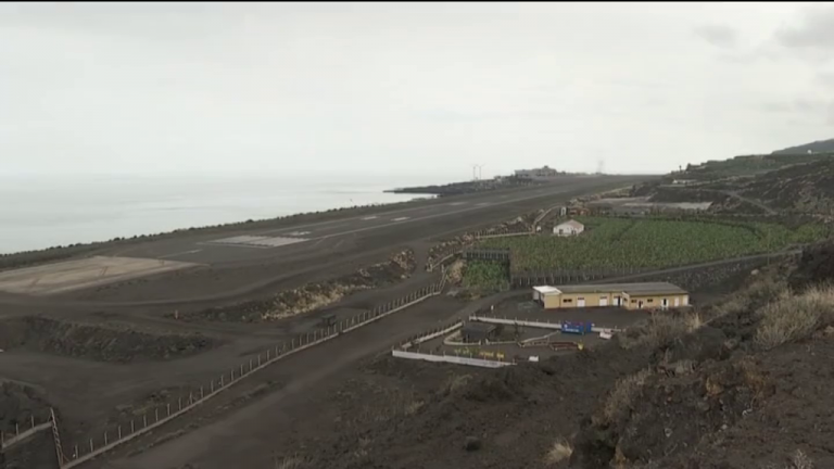 Cuarto día consecutivo de inactividad en el Aeropuerto de La Palma