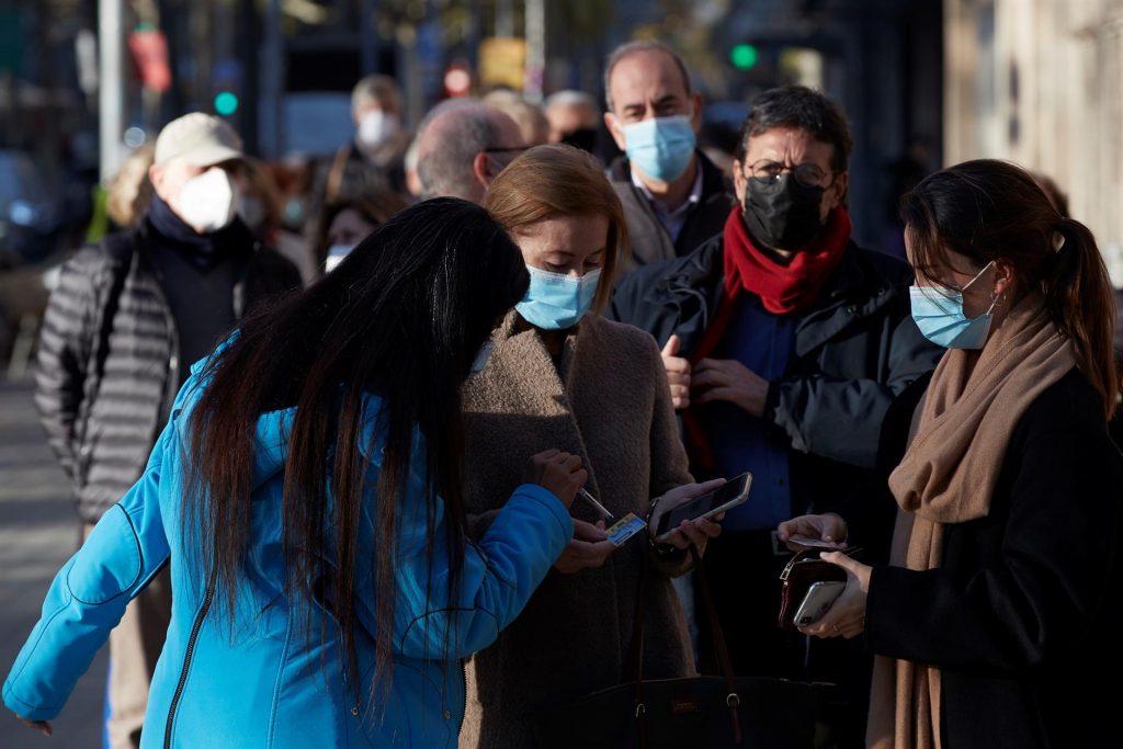 La sexta ola sigue imparable, con nuevos récords de contagios
