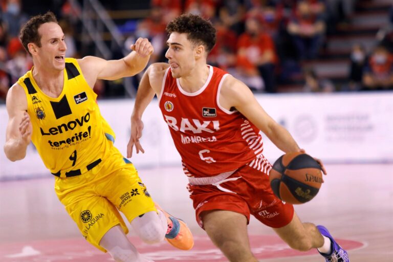 Dani Pérez le da la victoria al Manresa en el último segundo de la prórroga ante el Lenovo Tenerife (95-93)