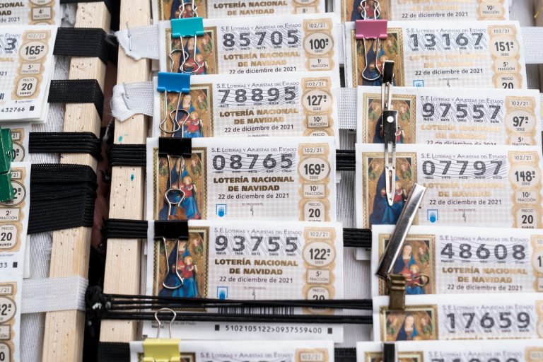 Telde, San Bartolomé de Tirajana, Granadilla y Puerto de La Cruz, los municipios más agraciados con el ‘Gordo’