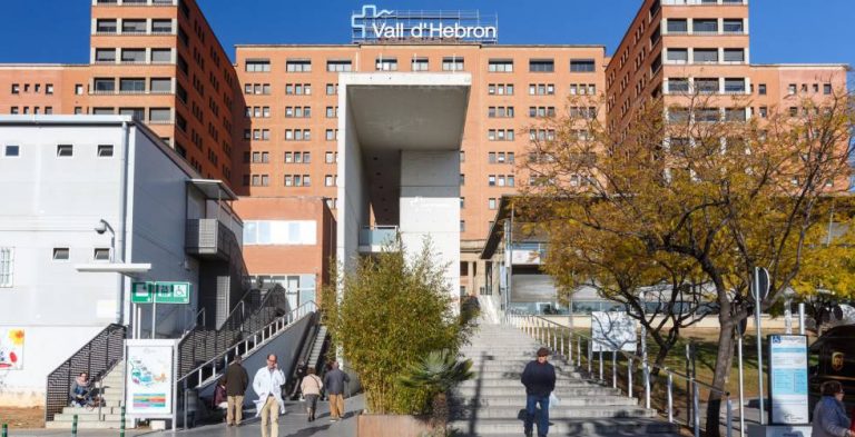Vall d’Hebron restringe de nuevo las visitas de acompañantes por la covid