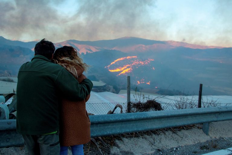 Controlado el incendio forestal de Granada tras quemar 150 hectáreas