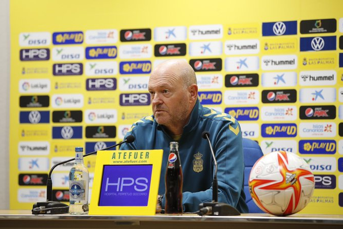 La UD Las Palmas viaja a Málaga sin Jonathan Viera y Jesé