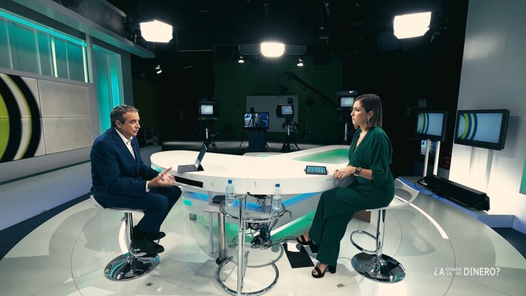 ‘¿A dónde va mi dinero?’ analiza cuánto cuesta y cómo se gestiona la Radio Televisión Canaria