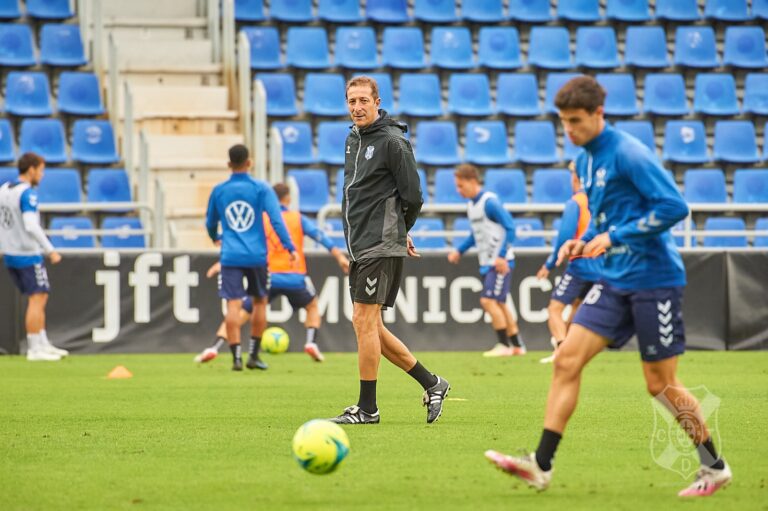 Ramis advierte de que el Real Zaragoza es “un equipo al alza”