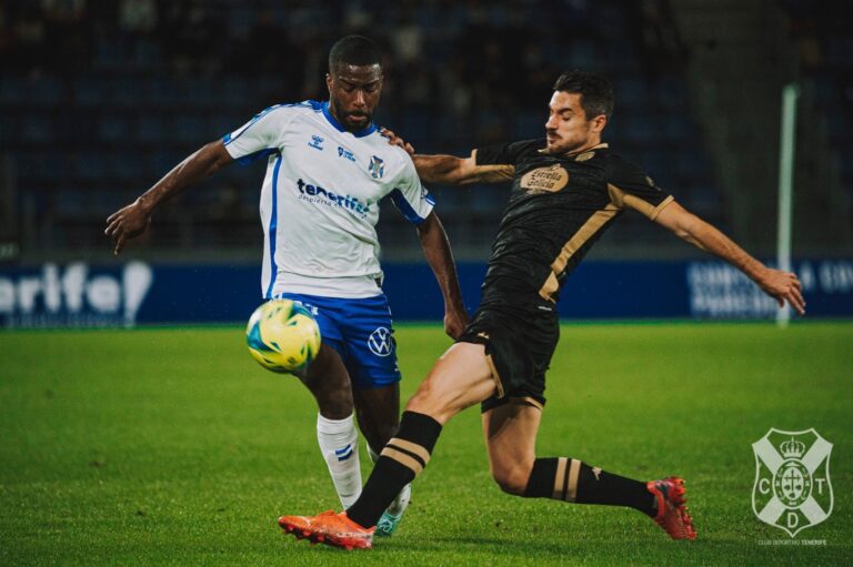 El Lugo impide que el Tenerife duerma en puestos de ascenso (1-1)