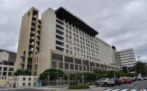Trabajadores del Servicio de Urgencias del Insular abandonan su puesto de trabajo