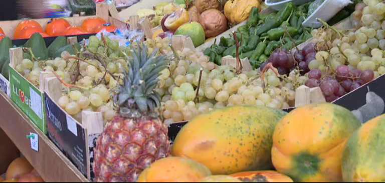 Canarias prevé consumir unas dos toneladas de uva en Nochevieja