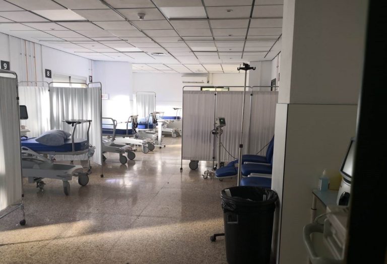 El colapso de los servicios de urgencias de Canarias continúa en aumento