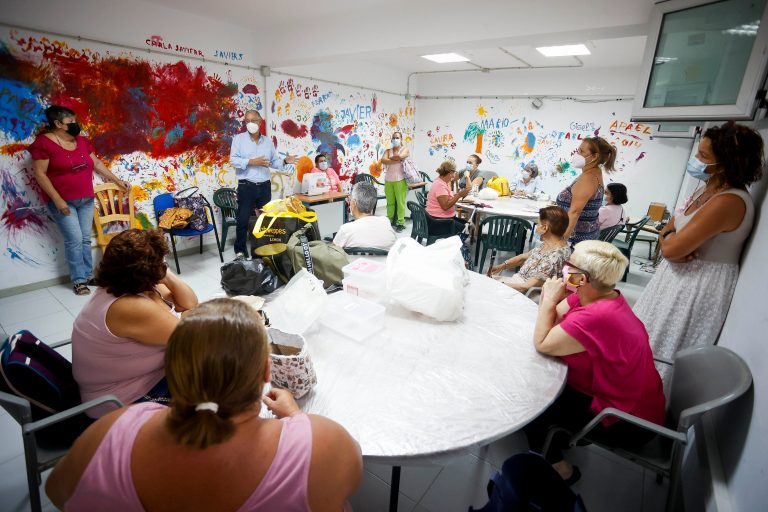 El Ayuntamiento de LPGC exigirá como complemento del protocolo el certificado covid para los centros cívicos