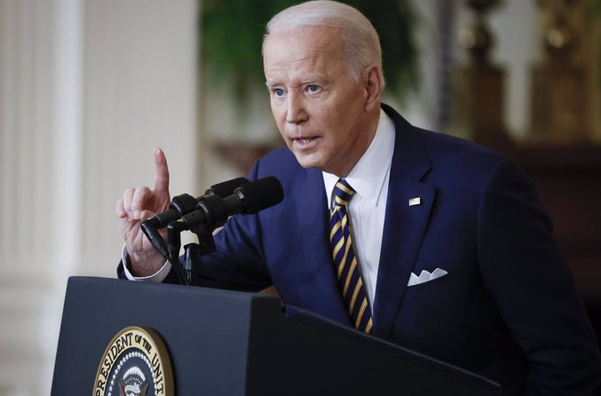 Biden advierte a Putin de que una hipotética «invasión» de Ucrania sería «desastroso» para Rusia
