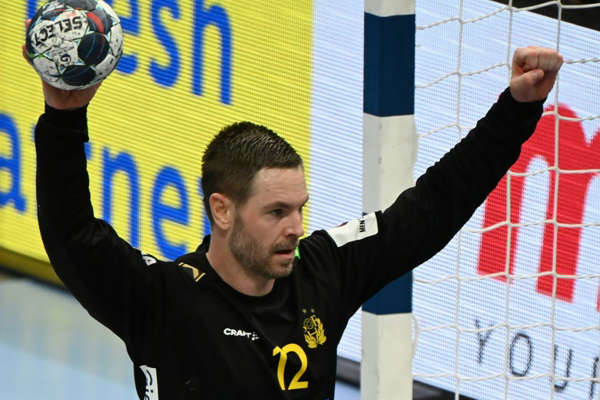 33-34. Palicka conduce a Suecia a la final
