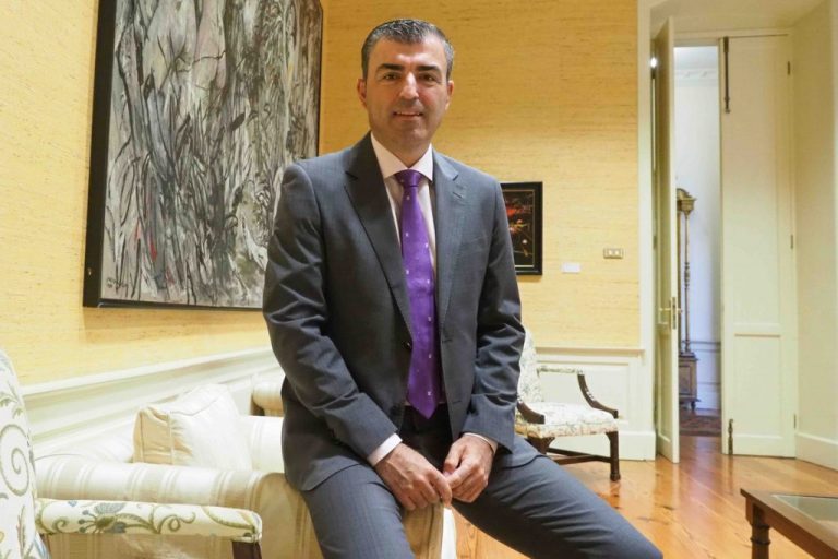 Manuel Domínguez: «Feijóo viene a dar músculo al partido»