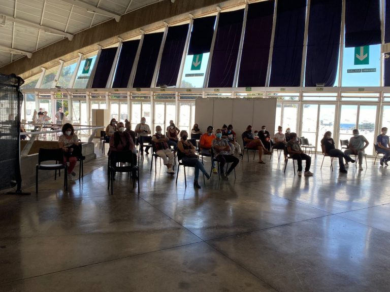 Los puntos de vacunación continúan activos durante los próximos días festivos