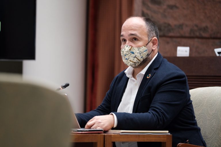 Valbuena prevé cambios «sustanciales» en abril para bajar factura eléctrica