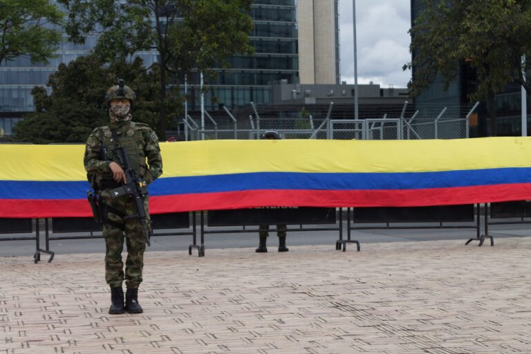 Al menos 17 muertos en Colombia por enfrentamientos entre las FARC y el ELN
