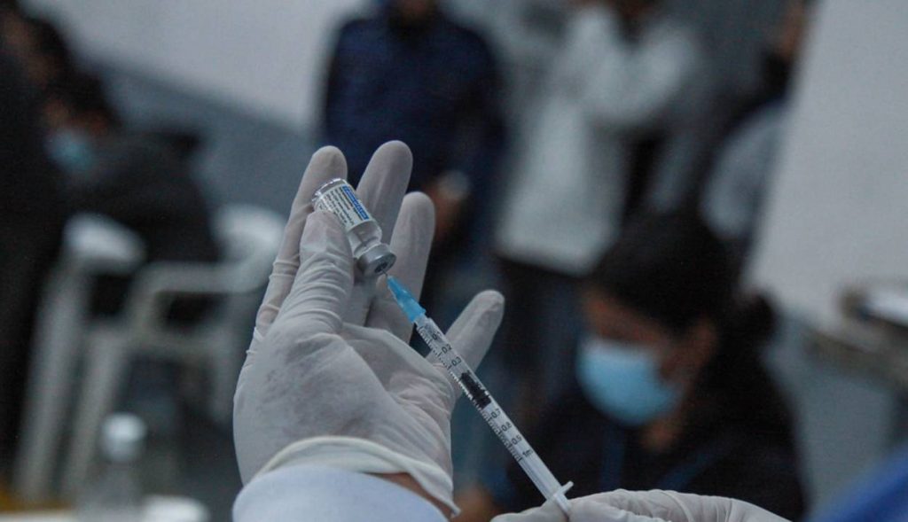 El Ministerio de Sanidad de Israel estudia el caso inédito para comprobar que la combinación de los dos virus no causa una enfermedad más grave