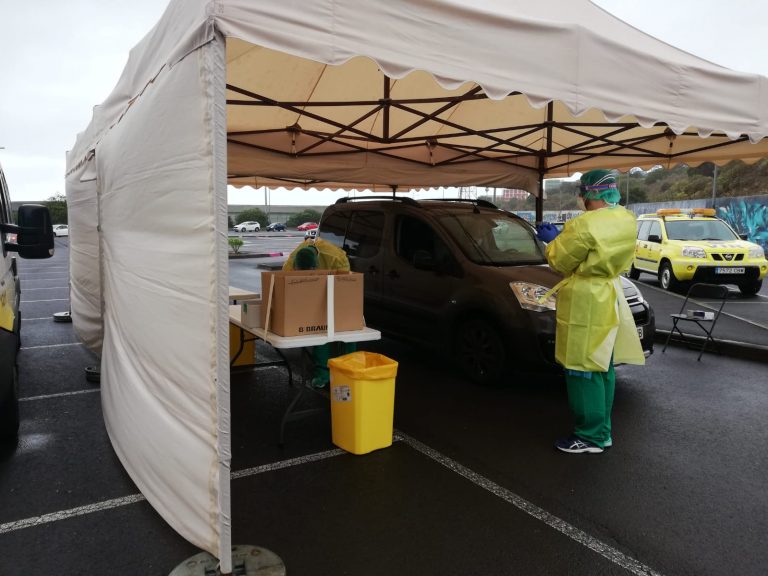 Canarias suma un fallecido y 866 nuevos casos de COVID-19