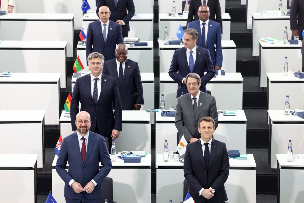 La UE acuerda con África la transferencia de tecnología ARNm para aumentar su producción de vacunas
