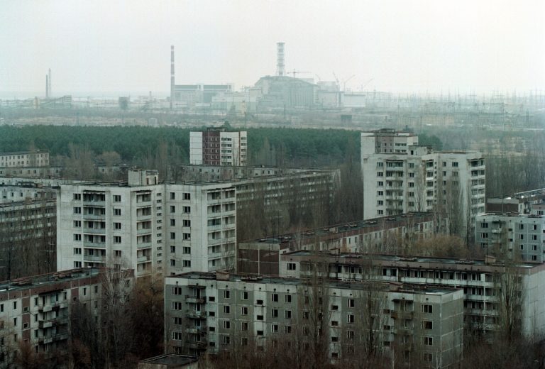 Ucrania ordena la evacuación de la zona de exclusión de Chernóbil, puerta de entrada a Kiev