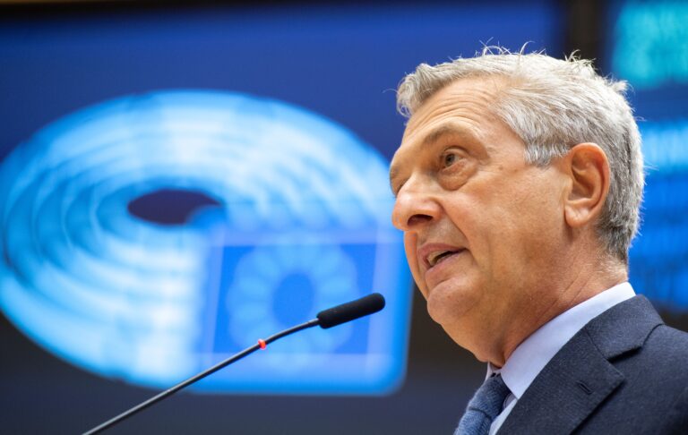 ACNUR pide mantener las fronteras abiertas para las personas que buscan «seguridad» ante el conflicto