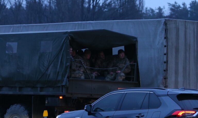Las tropas rusas llegan a Kiev