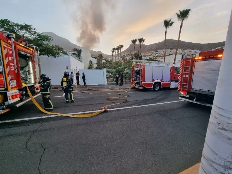 Una persona resulta fallecida en un incendio en Adeje