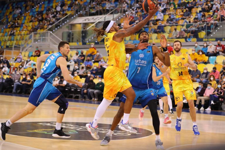 El Gran Canaria encajó su tercera derrota en la Eurocopa ante el Umana Reyer (77-59)