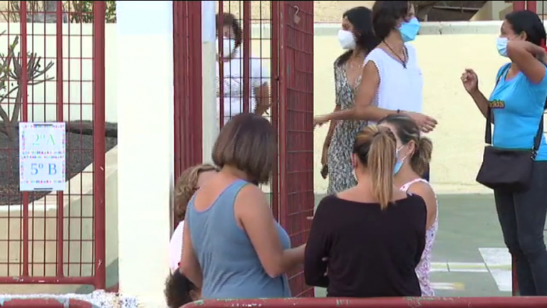 Las mascarillas dejan de ser obligatorias en exteriores: estos son los casos dónde sí se mantienen