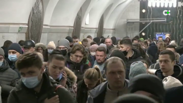 El presidente ucraniano a la población: «Atención especial a Kiev ¡No se puede perder la capital!»