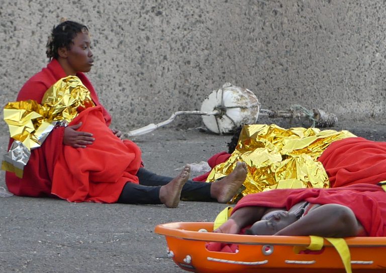 CEAR tacha de «errónea y fallida» la política migratoria en Canarias