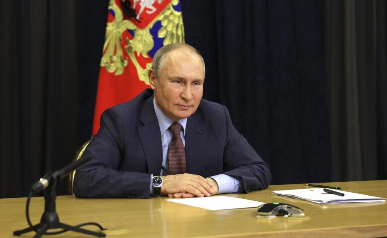 Putin ve avances «positivos» en las negociaciones con Ucrania