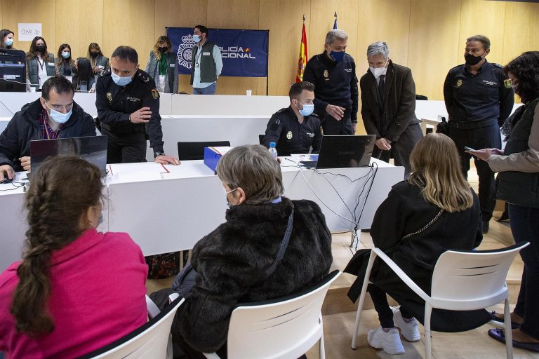 El Gobierno concede 65 protecciones temporales en Canarias a personas desplazadas por la guerra